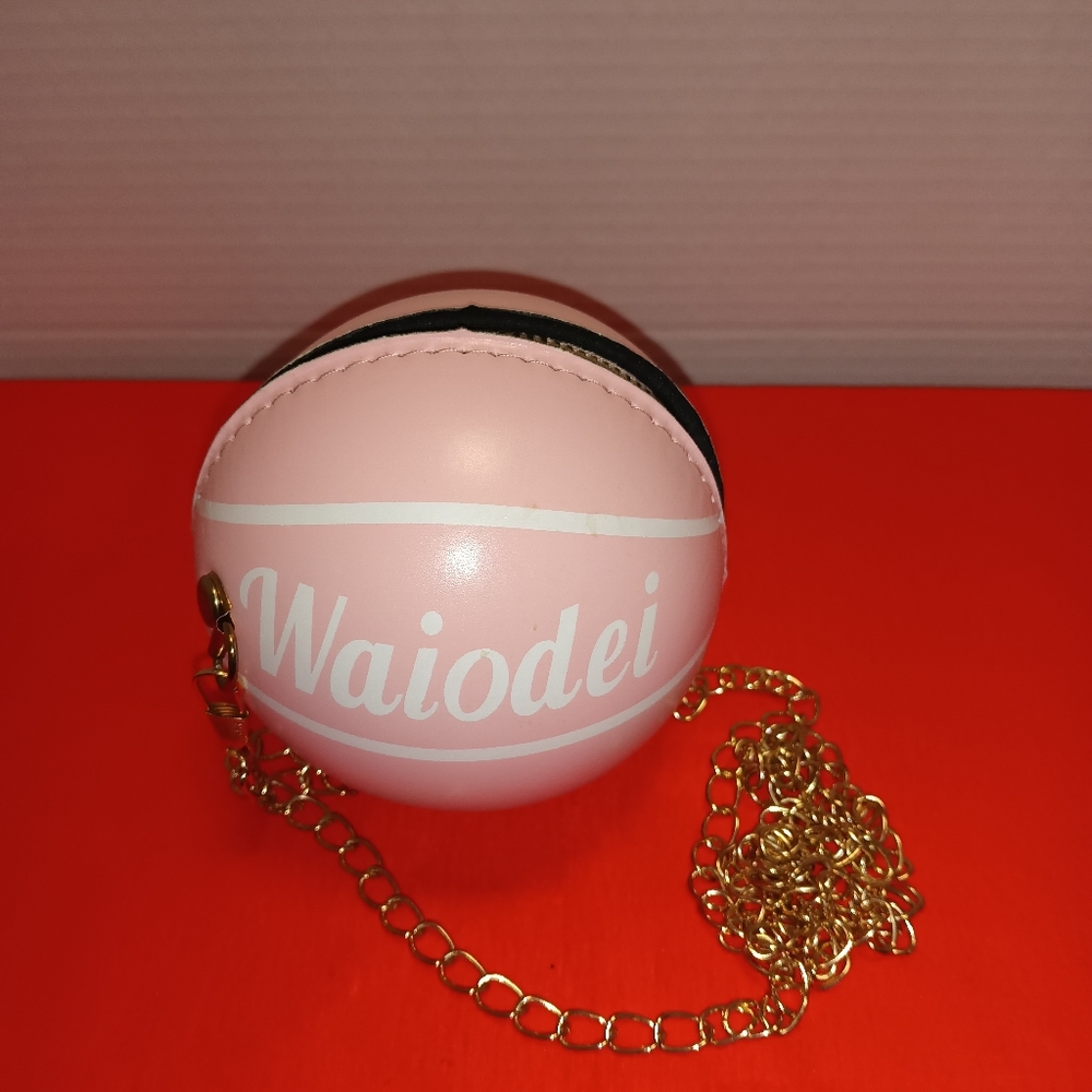 Pink Waiodei Ball Purse with Gold Chain